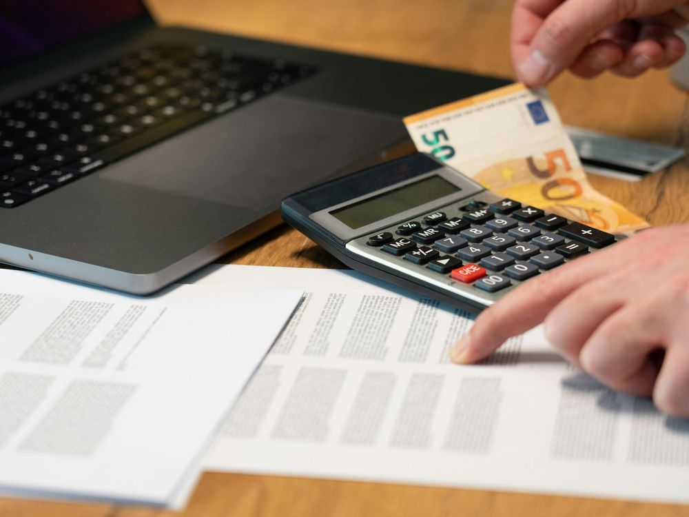 Degressive Abschreibung: So steuern Sie Gewinn und Steuern über den Abschreibungsverlauf