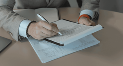 Effektive Due Diligence: Die Kunst, Sicherheit bei Geschäftsentscheidungen zu schaffen